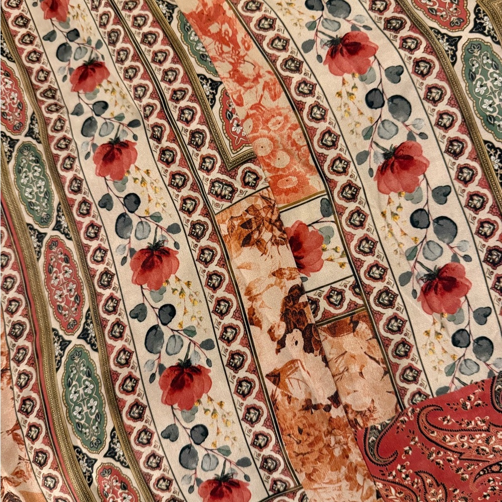 Zara Reversible Floral Print Kimono Robe - Picture 9 of 10